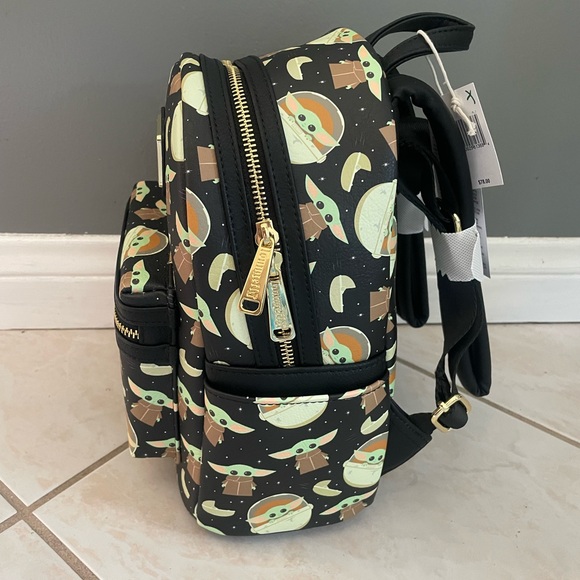 Baby Yoda Grogu Loungefly Backpack - Picture 4 of 4